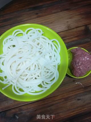 Rice Noodles with Minced Meat recipe