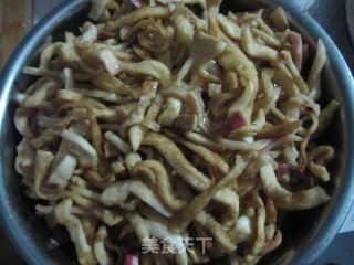Steamed Radish and Pickles recipe