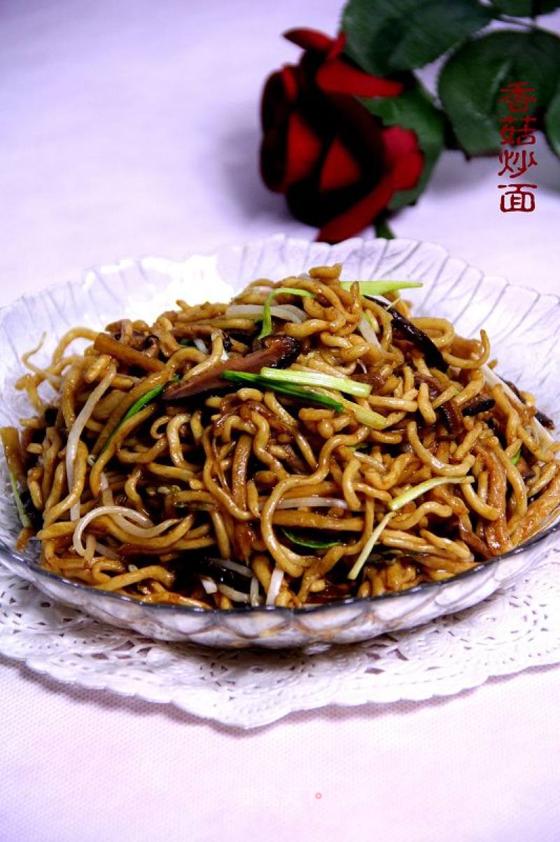 Home-cooked Pasta "mushroom Fried Noodles" recipe