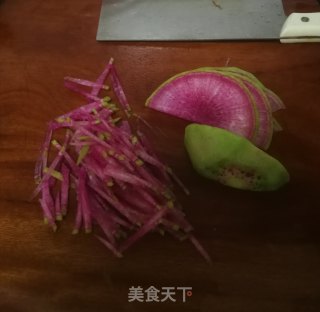 Sweet and Sour Red Radish Shreds recipe