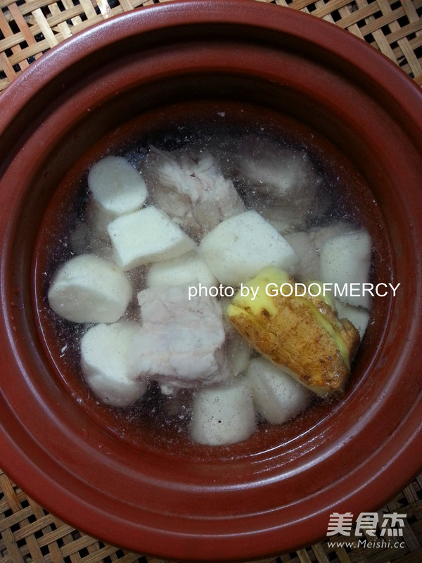 Yam Pork Ribs Soup recipe