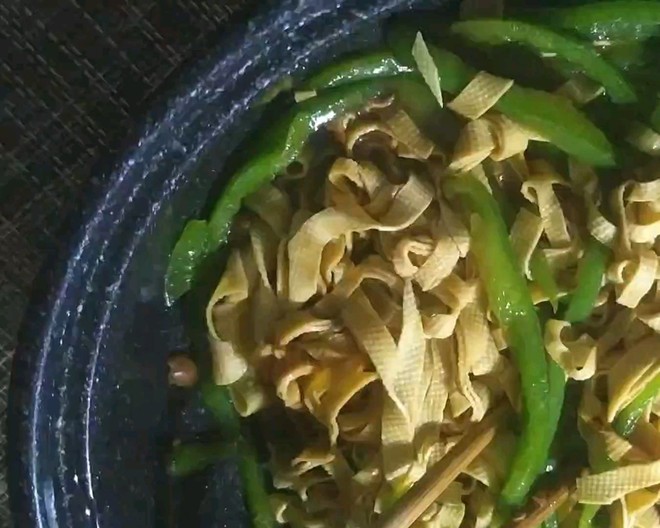 Green Pepper Tofu Shreds-classic Northern Dish recipe