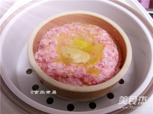 Salted Egg Steamed Meat Cake recipe