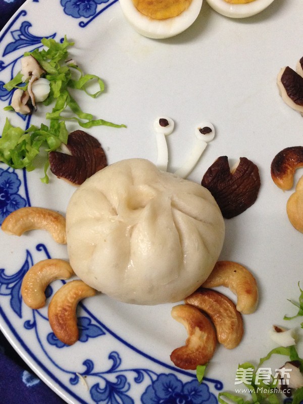 Steamed Bun and Crab Fun Meal recipe