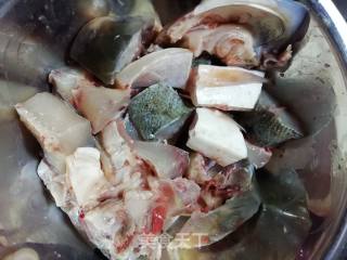 Raw Fish Head Pot recipe