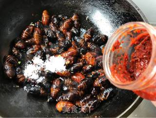 Stir-fried Silkworm Chrysalis with Garlic Chili Sauce recipe