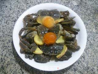 Steamed Hairy Crab with Salted Duck Egg recipe