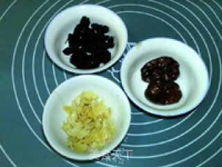 Lily Sang Jujube Soup recipe