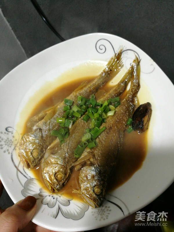 Braised Small Yellow Croaker recipe