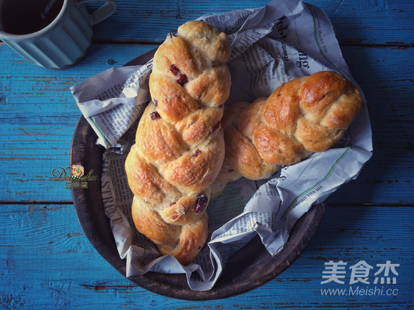 Sugar Cranberry Braid Bread recipe