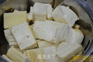 Happiness Food: The Best Partner for Calcium Supplementation and Roasted Tofu with Shrimp Skin recipe