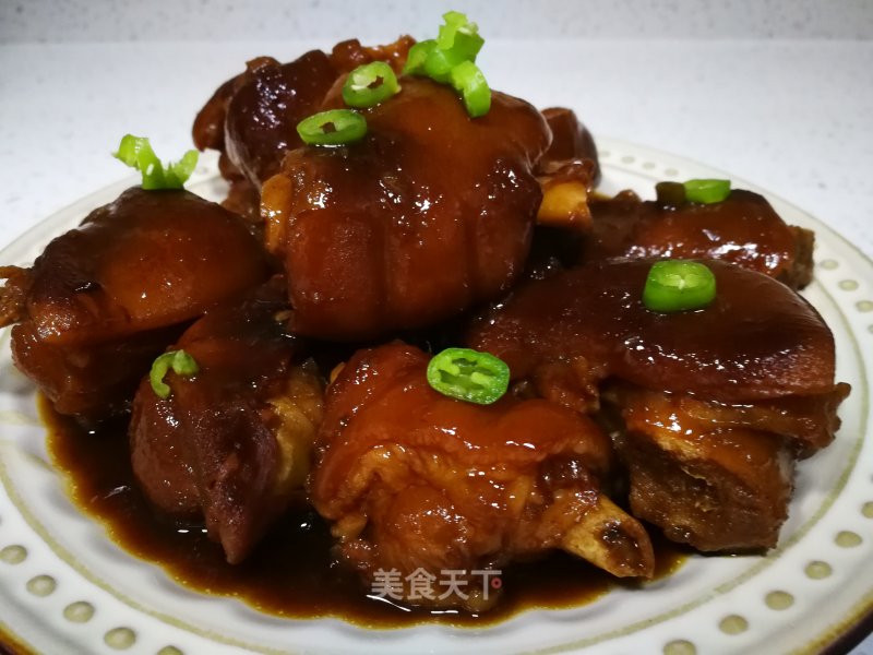 Red Grilled Pork Knuckles recipe