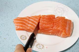 [fried Salmon with Sauce and Vegetables] recipe