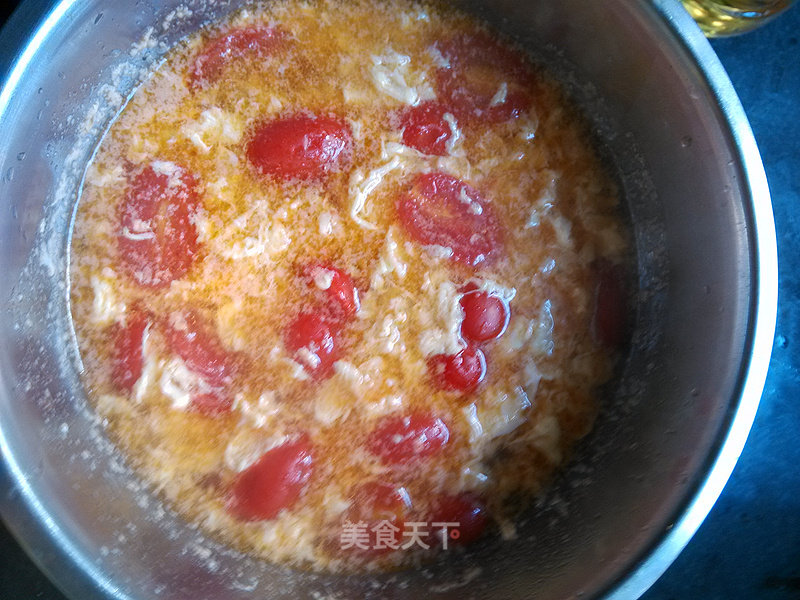 Cherry Tomatoes and Egg Soup recipe
