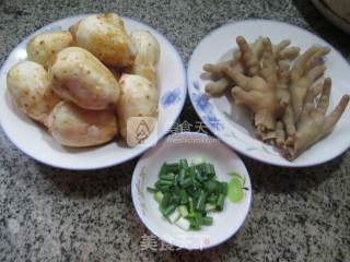 Chicken Feet and Taro Soup recipe