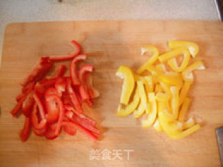 Seasonal Delicacies on The Table in Autumn-fried Squid with Pepper and Chives recipe