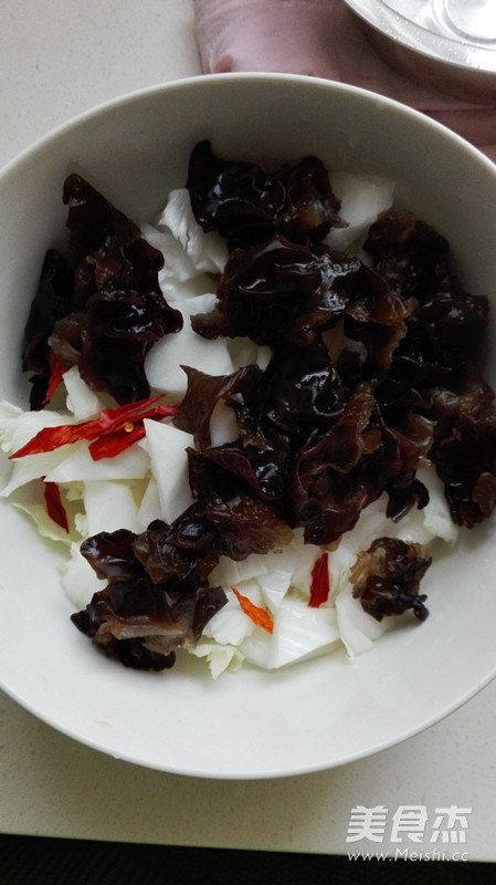 Chili Oil Sweet and Sour Cabbage recipe