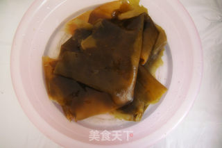 Fragrant Spicy--bamboo Shoots and Seaweed Braised Pork Ribs recipe