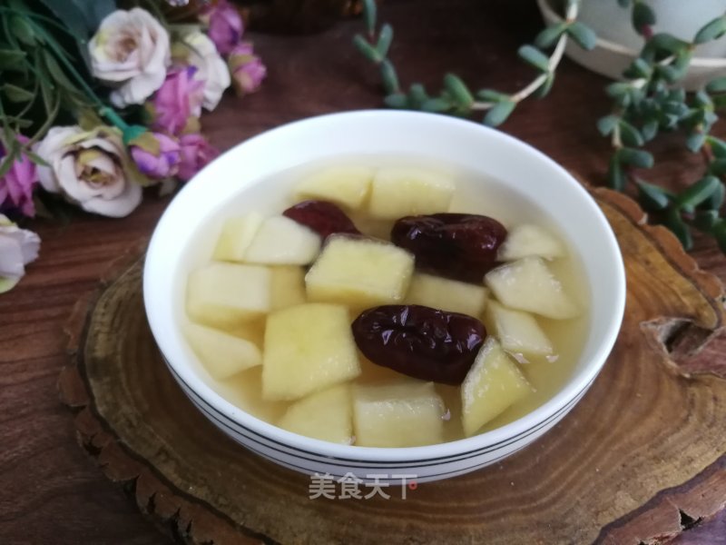 Apple and Red Date Soup recipe