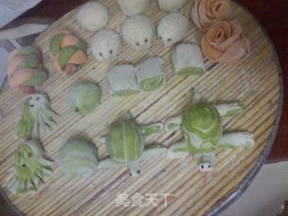 Fancy Vegetable Steamed Buns and Bean Paste Buns recipe