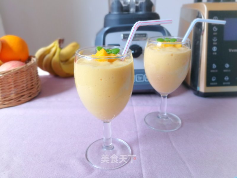 Banana Mango Smoothie recipe