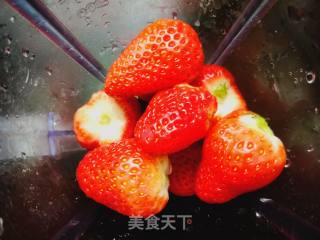 Strawberry Milkshake recipe