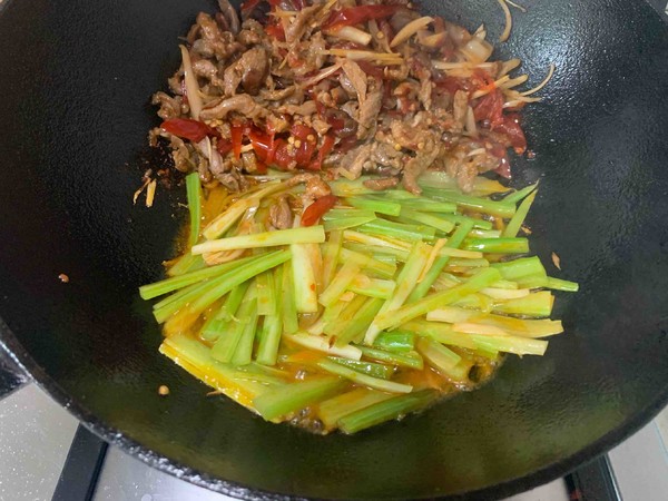 #中卓牛骨汤面#pickled Pepper Beef and Beef Bone Noodle Soup recipe