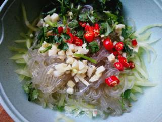 Lettuce with Vermicelli recipe