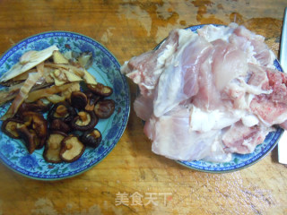 No Appetite Can Also Strengthen Nutrition--mushroom Pork Rib Soup with Fish and Mushroom recipe