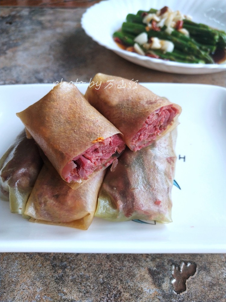 Crepe Rolls with Beef recipe