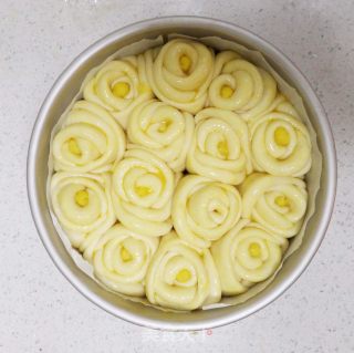 #四session Baking Contest and It's Love to Eat Festival#custard Filling Rose Flower Bread recipe