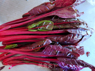 Stir-fried Red Stalk Beets recipe