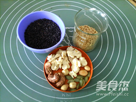 Nut Oats Black Rice Paste recipe