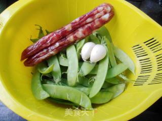 Stir-fried Snow Peas with Sausage recipe