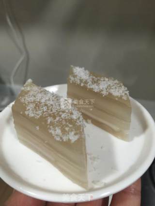 Coconut Mille-layered Horseshoe Cake recipe
