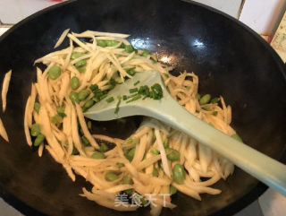 Stir-fried Rice White with Edamame Seeds recipe