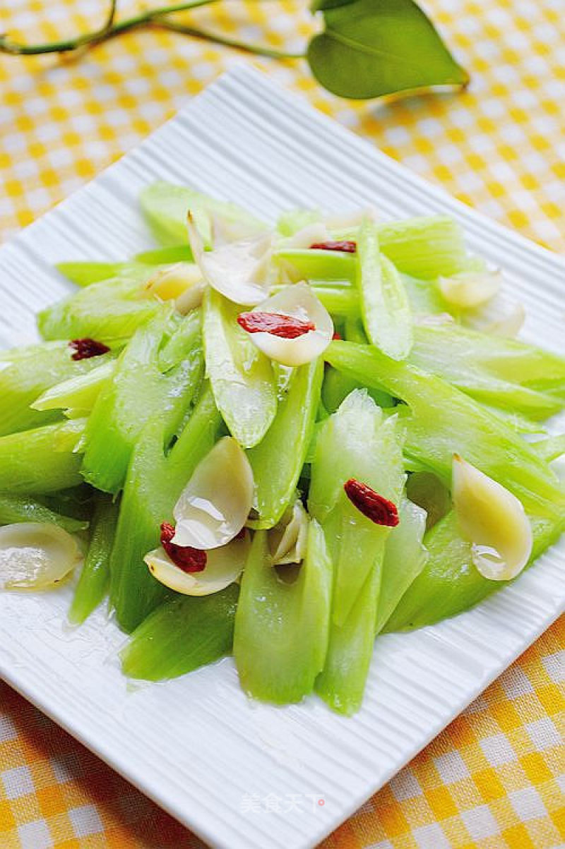 Stir-fried Lily with Celery recipe
