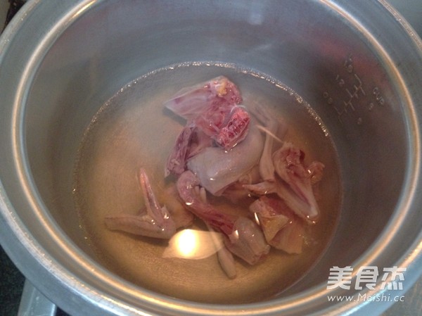 Red Ginseng Stewed Partridge recipe