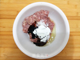 Smoked Bean Curd Meat Roll recipe