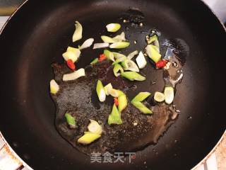 Stir-fried Yellow Cabbage recipe