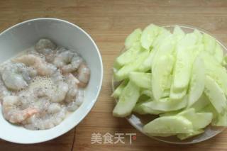 Fried Shrimp with Cucumber recipe
