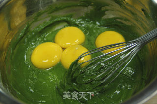Barley Grass Green Cake Roll recipe