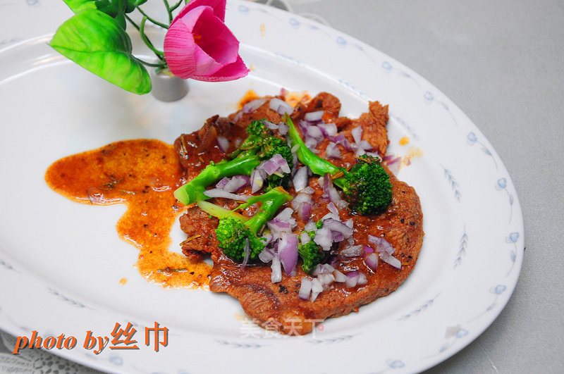 Nutritional and Delicious Western Food in Winter---fried Steak