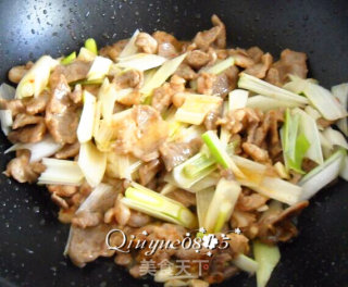 Stir-fried Lamb with Scallions recipe