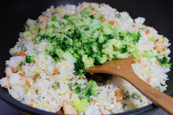Fried Rice with Shrimp, Vegetable and Egg recipe