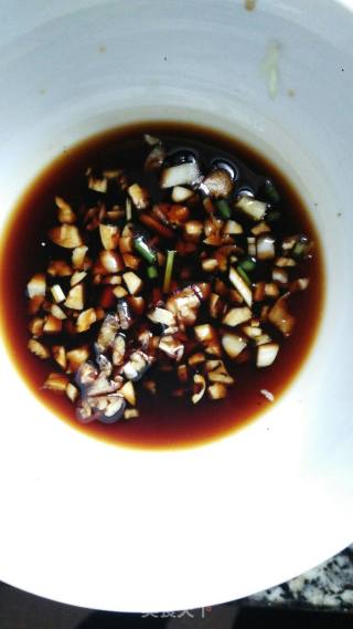 Roasted Chili Mixed with Preserved Quail Eggs recipe