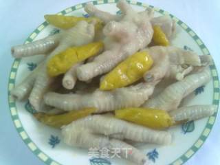 Pickled Pepper Chicken Feet recipe