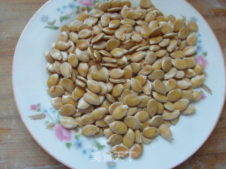 Stir-fried Pumpkin Seeds recipe