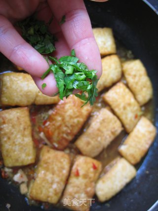 A Home-cooked Delicacy that Can be Called A Killer of Rice-pot Collapsed Tofu Box recipe