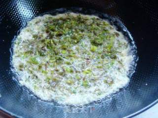 Scrambled Eggs with Toon Sprouts recipe